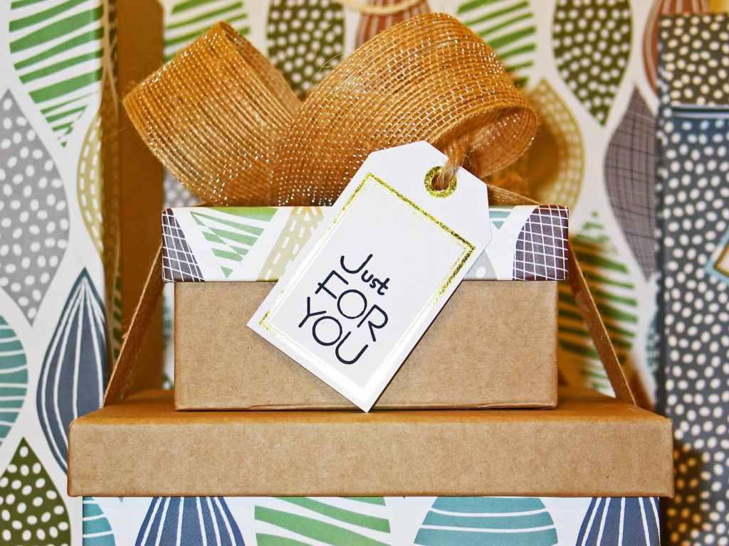 Spending From Your Heart, Not Your Wallet: How to Give Good&nbsp;Gifts